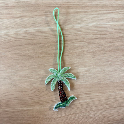 قلادة شجرة النخيل الاستوائية من ون بيس