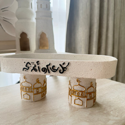 Ramdan resin stand offwhite