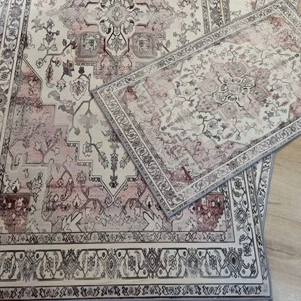سجادة فاخرة بنمط بوهيمي عتيق