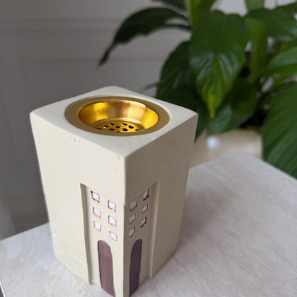 Resin palm tree essence