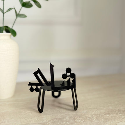 Metal tea stand