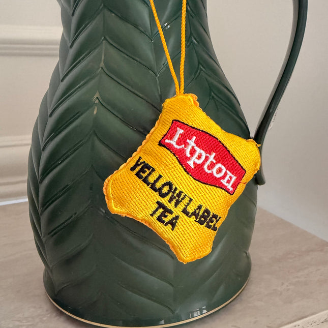 Embroidery tea coffee hang