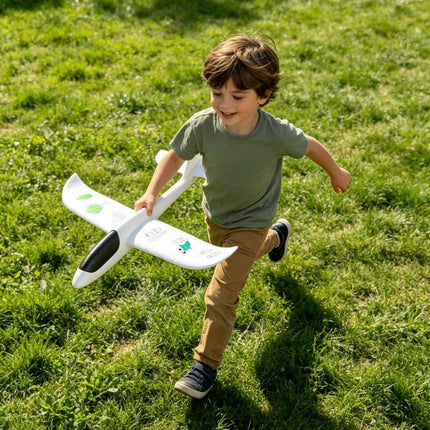 DIY painting glider flight plane with stickers and markers