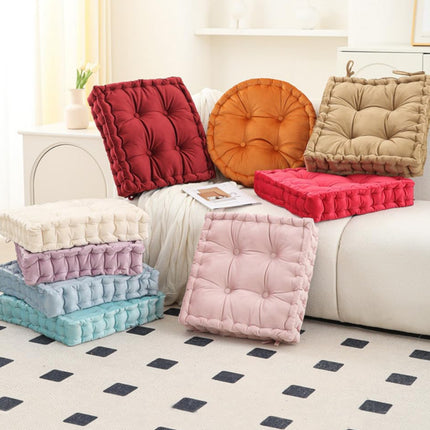 Square-shaped Cushions