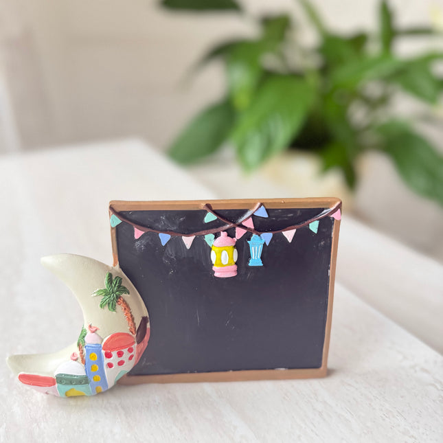 Resin moon mini chalk board display