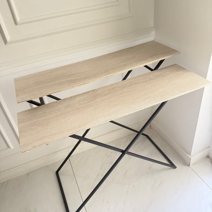 طاولة خشبية مزدوجة