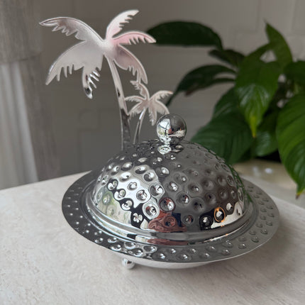 Metal palm tree plate