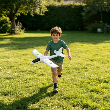 DIY painting glider flight plane with stickers and markers