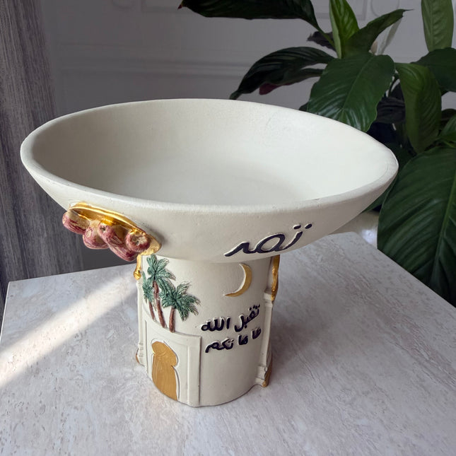 Date resin stand for ramadan