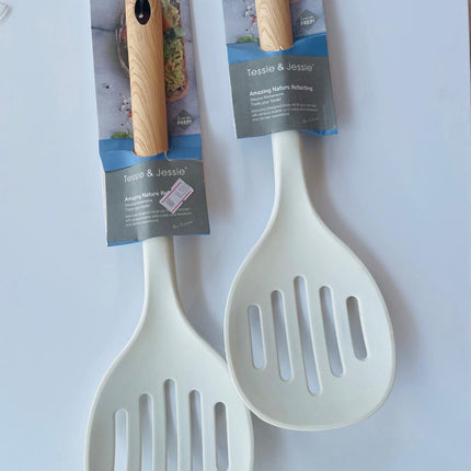 Silicon spoon for cooking