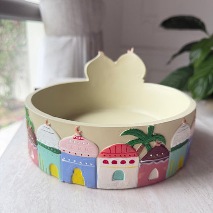 Round resin tray hand painted