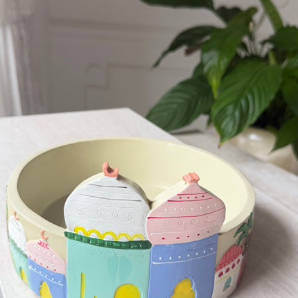 Round resin tray hand painted