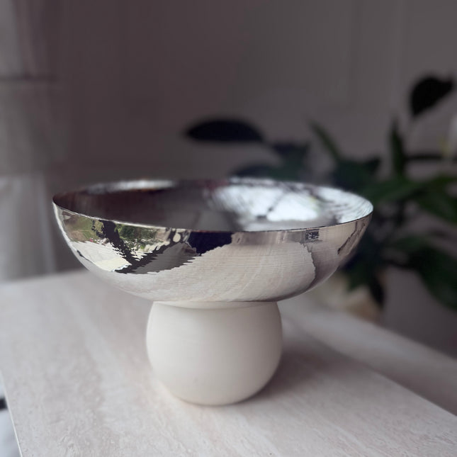 Silver bowl for display sweet or salt