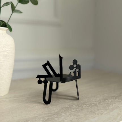 Metal tea stand