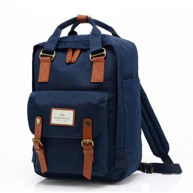 حقيبة ظهر باللون الأزرق الداكن